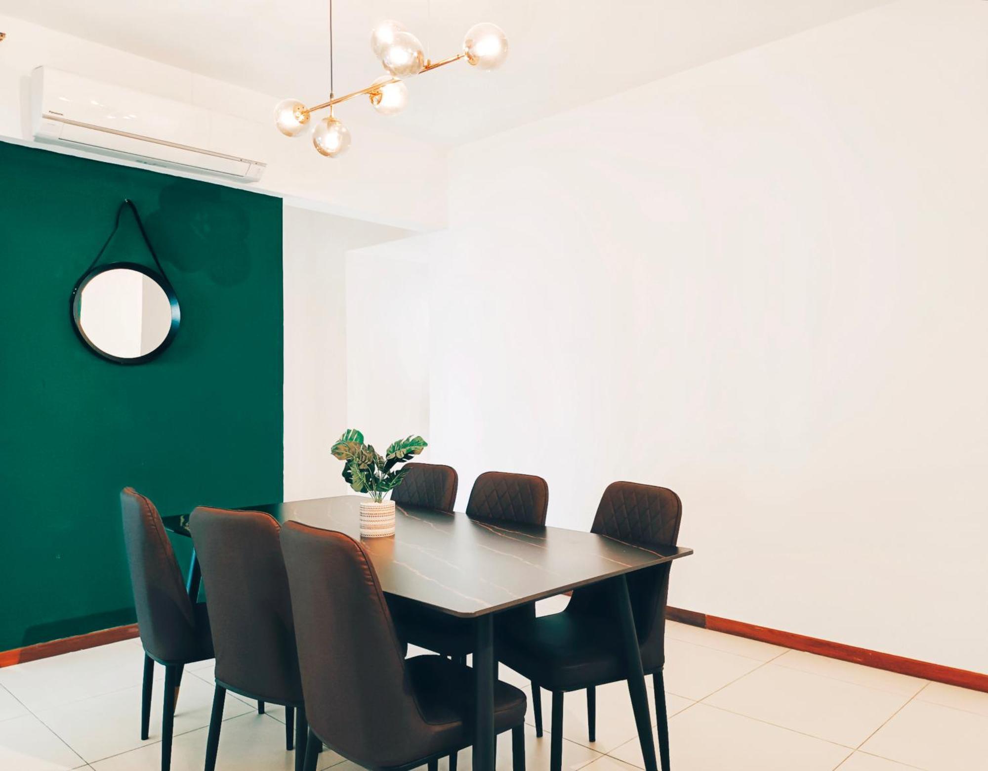 The Landmark By Katana 3Br To 4Br Luxury Seaview Landmark Homestay At Gurney 15-16Pax 无敌海景套房 Tanjung Tokong Exterior photo